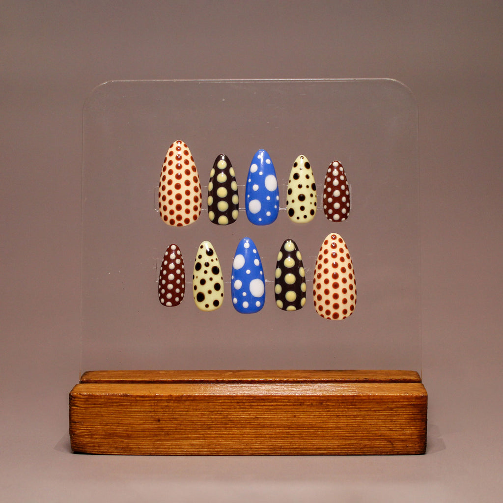 Dot dot dot